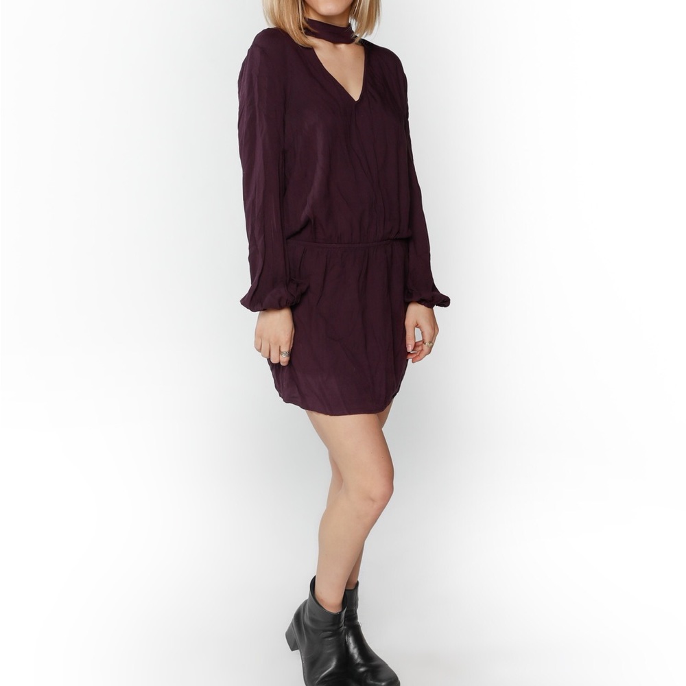 Deep purple Mini dress with keyhole neckline